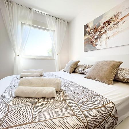 Holiday Star Apartment Трогир Экстерьер фото