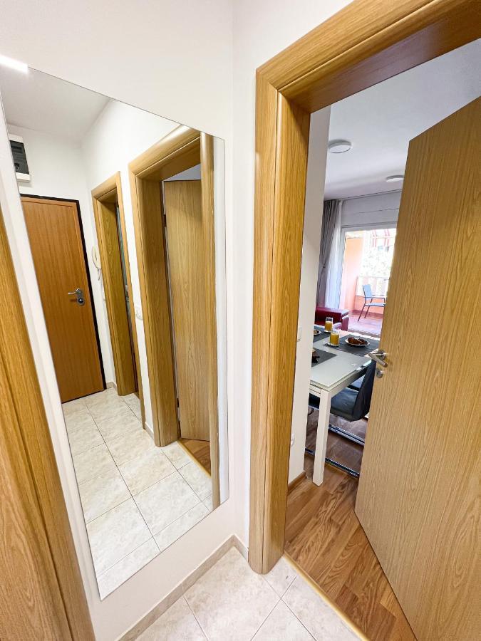 Holiday Star Apartment Трогир Экстерьер фото